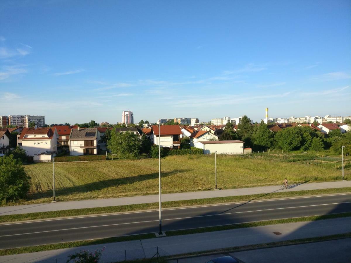 Apartman Luna Near Zagreb Airport Velika Gorica Exterior photo